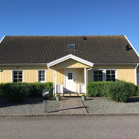 Anettes Falster Nocleg ze śniadaniem *